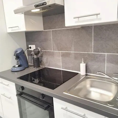 Charming Fully Restored House Near Beauvais And The Airport بيت للعطل Therdonne