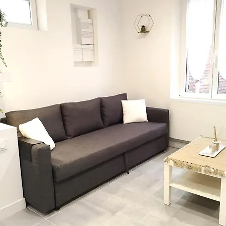 Charming Fully Restored House Near Beauvais And The Airport بيت للعطل